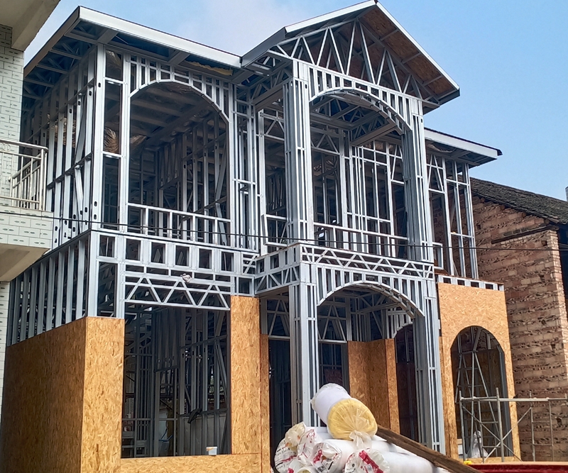 輕鋼龍骨的顏色選擇多嗎？