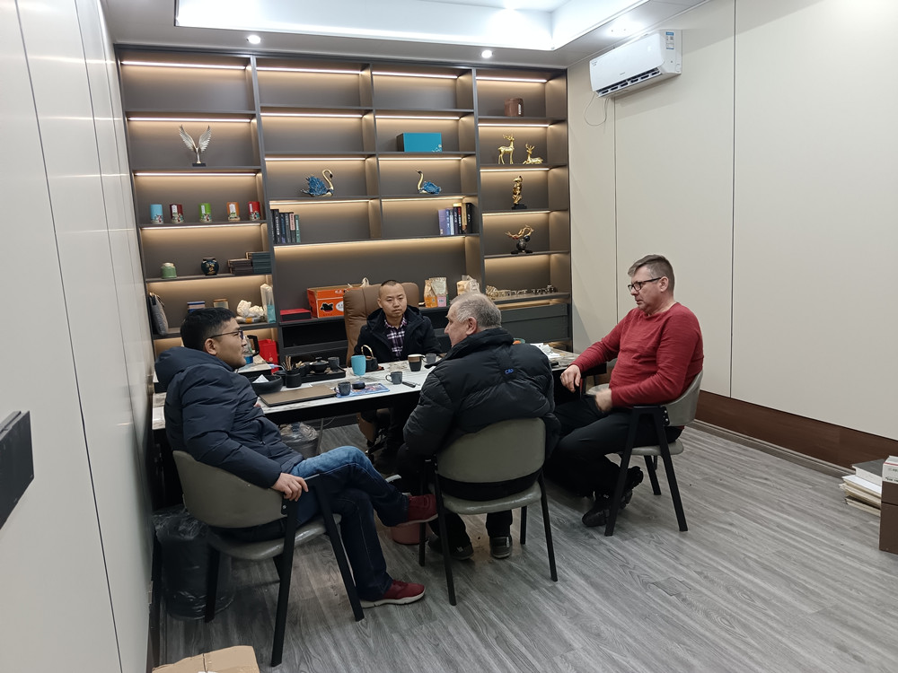 德國(guó)友人來(lái)睿婕實(shí)地考察談合作 德國(guó)友人來(lái)睿婕實(shí)地考察談合作