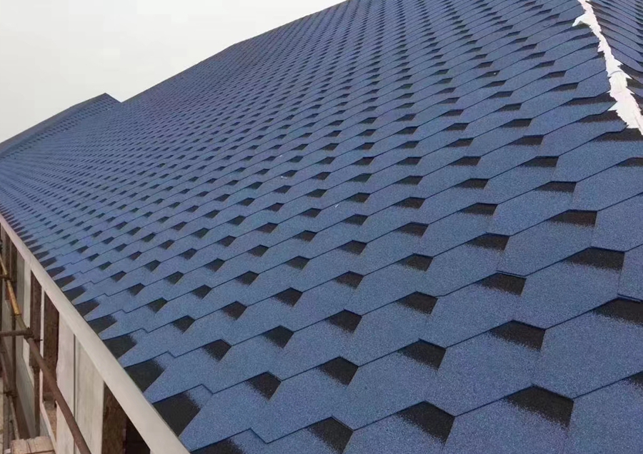 輕鋼別墅的屋頂